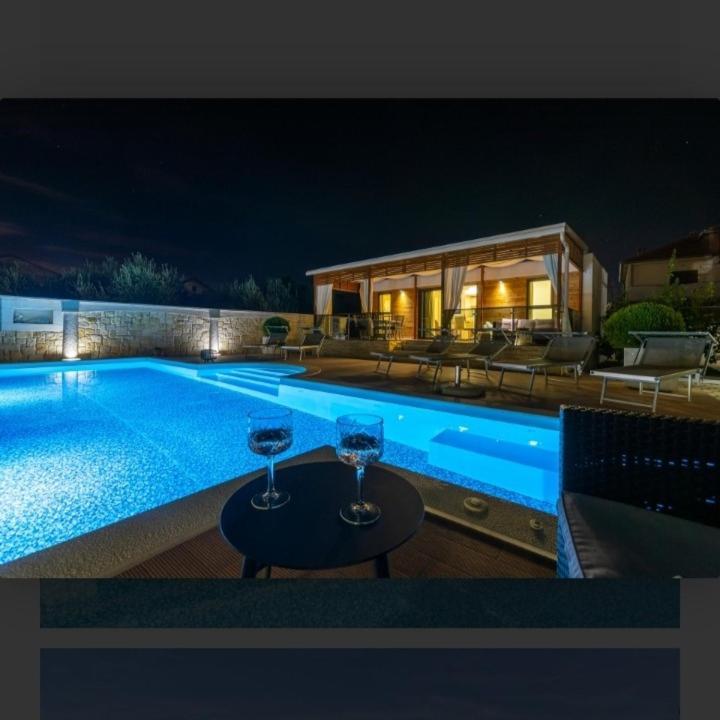 Tomica Apartments With Pool Biograd Na Moru Exterior foto